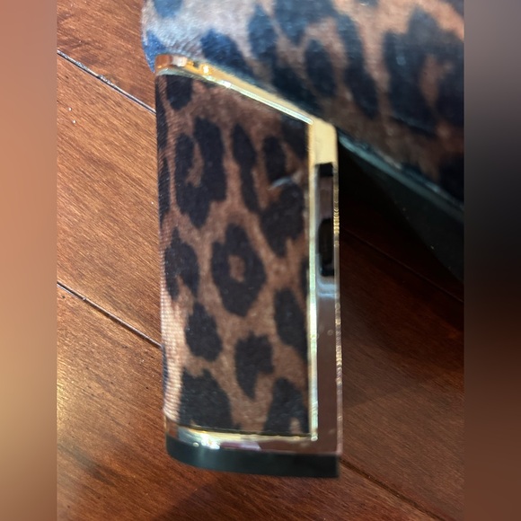 Velvet Leopard Boot - Picture 6 of 10